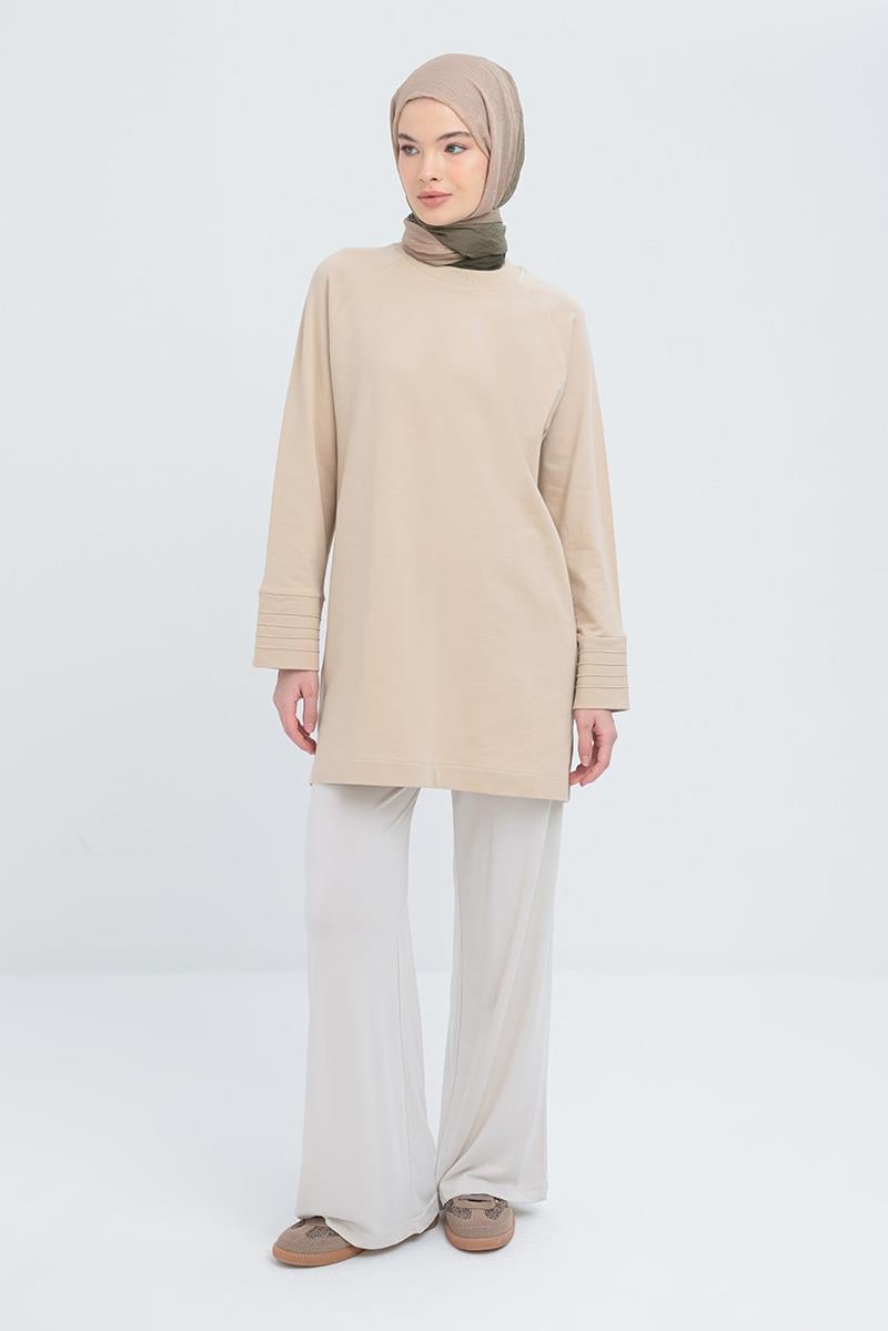 Tunic with Ribbed Cuff and Slit Detail